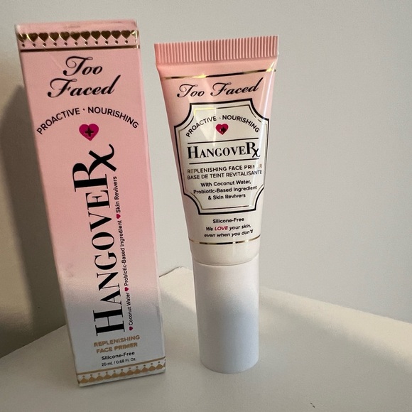 Too Faced Hangover Primer is a replenishing face primer - Picture 2 of 6